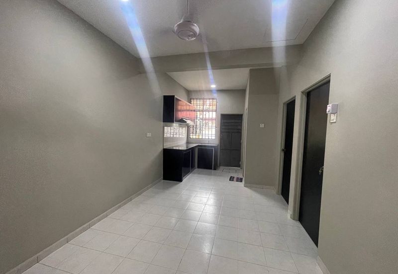 Whole House Fully Renovated 1 Sty Terrace Angkasa Nuri Batu Berendam