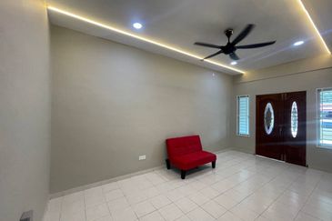 Whole House Fully Renovated 1 Sty Terrace Angkasa Nuri Batu Berendam