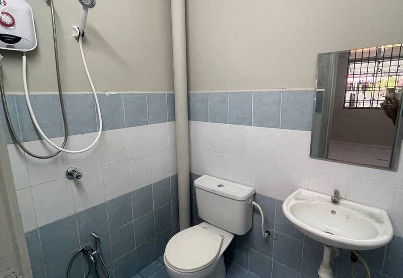 Whole House Fully Renovated 1 Sty Terrace Angkasa Nuri Batu Berendam