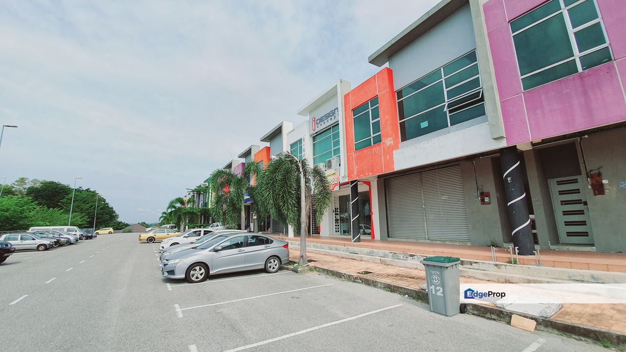 Lower Rental 1st Floor Shop Office Gangsa Avenue Batu Berendam, Melaka, Batu Berendam