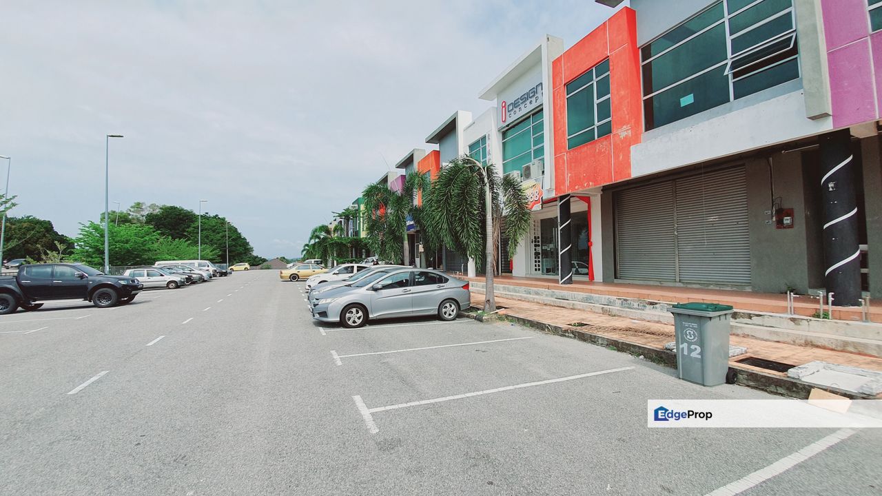 Lower Rental 1st Floor Shop Office Gangsa Avenue Batu Berendam, Melaka, Batu Berendam