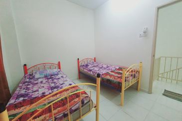 Fully Furnish 2 Sty Teres Angkasa Nuri CTRM Batu Berendam Infineon