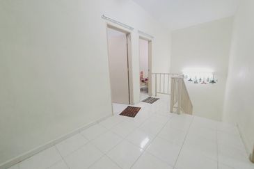 Fully Furnish 2 Sty Teres Angkasa Nuri CTRM Batu Berendam Infineon