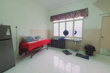 Fully Furnish 2 Sty Teres Angkasa Nuri CTRM Batu Berendam Infineon