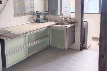 RUM PANGSA TAMAN PELANGI