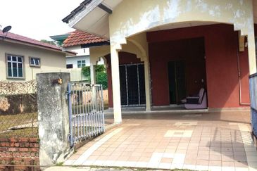 TAMAN BUKIT TERENDAK