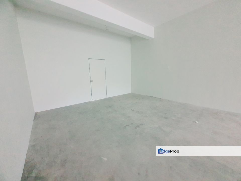 Facing Main Road Low rental 1st Floor Shop Office One Krubong , Melaka, Krubong