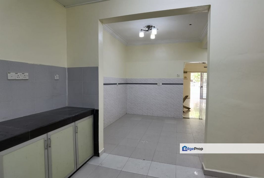 Nice House 2 Sty Terrace Merdeka Jaya Infineon Batu Berendam CTRM, Melaka, Batu Berendam