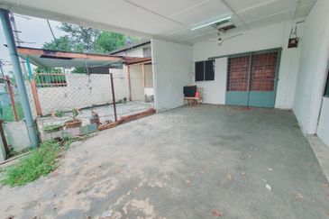 Town Area 1.5 Storey Terrace House Jalan Bukit Serindit