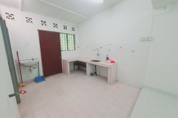 Town Area 1.5 Storey Terrace House Jalan Bukit Serindit