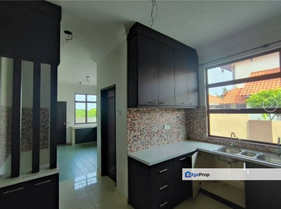 Big Land 8000 sq.ft 2 Sty Bungalow with 7 Room Ozana Villa Ayer Keroh, Melaka, Ayer Keroh