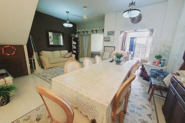 Renovated End Lot 2 Teres Desa Jaya Bukit Baru