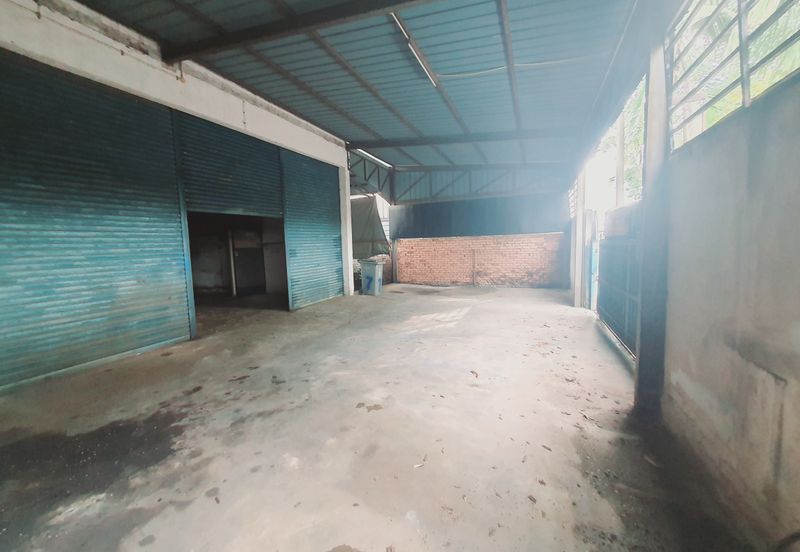 Big Factory Taman Tamby Chik Karim Batu Berendam