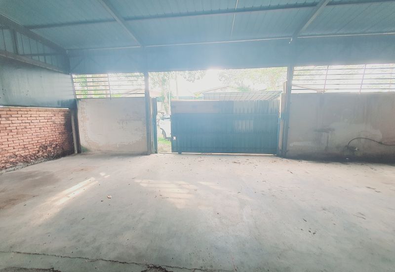 Big Factory Taman Tamby Chik Karim Batu Berendam