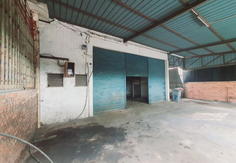 Big Factory Taman Tamby Chik Karim Batu Berendam