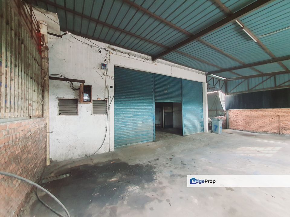 Big Factory Taman Tamby Chik Karim Batu Berendam, Melaka, Batu Berendam