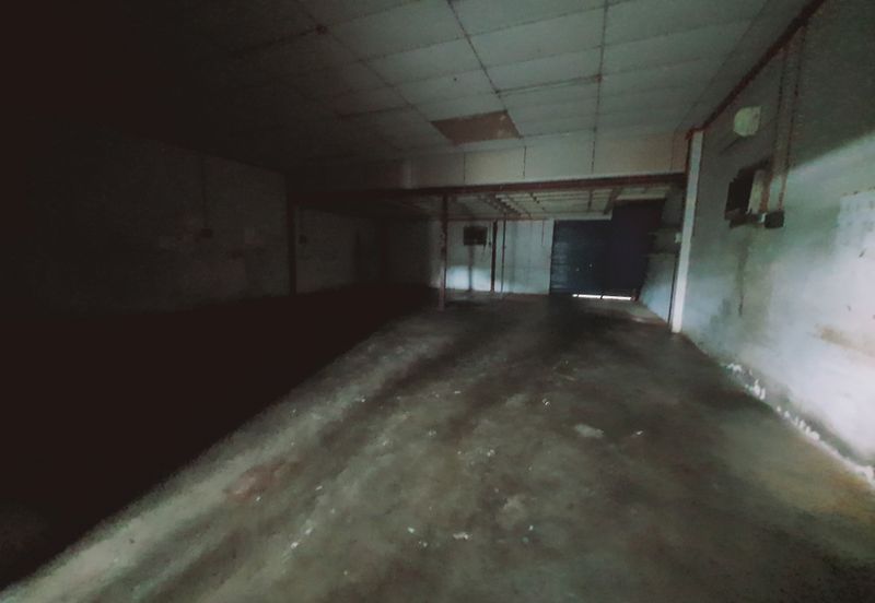 Big Factory Taman Tamby Chik Karim Batu Berendam