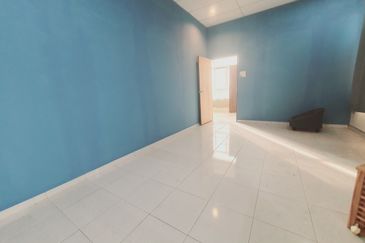 Below Value 4% Freehold Face Main Road Paya Rumput Perdana Cheng