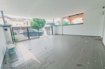 24hr Security Fully Renovated 2 Sty Terrace Ozana Impian Ayer Keroh 