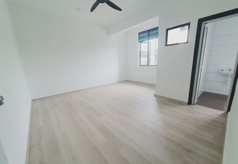 24hr Security Fully Renovated 2 Sty Terrace Ozana Impian Ayer Keroh 