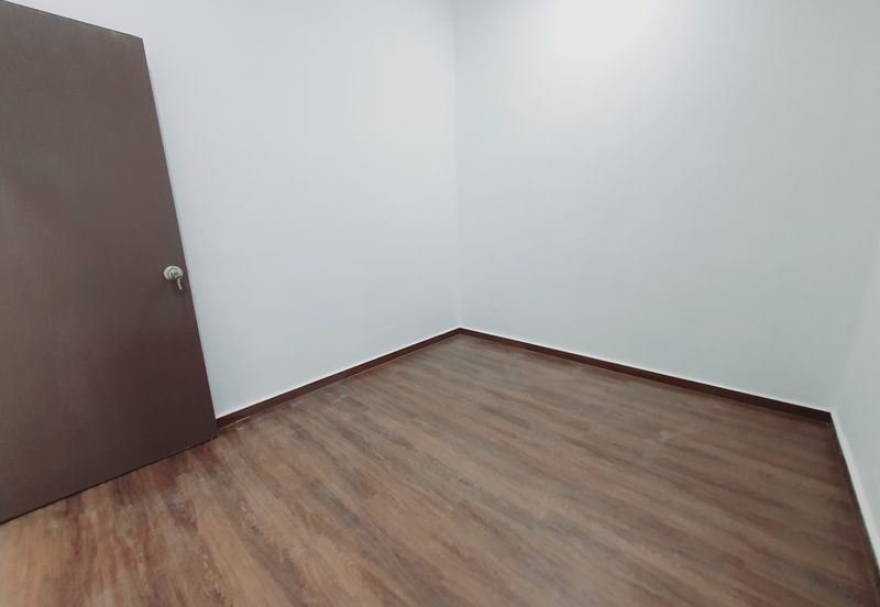 Facing Padang Renovated 1 Sty Terrace Melaka Baru Batu Berendam