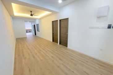 Big Freehold 20 x 80 Renovated 1 Sty Teres House Datuk Palembang Bukit Baru