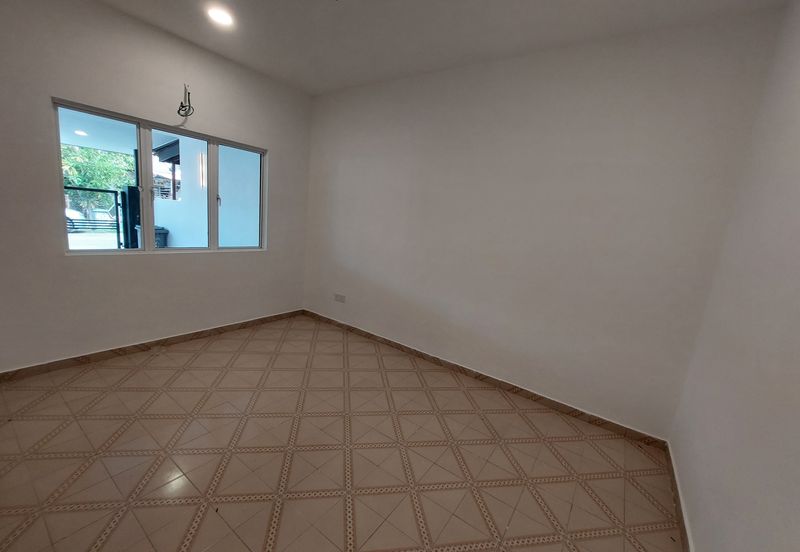 Freehold Newly Renovated 1 Sty Terrace House Bukit Serindit Bukit Piatu