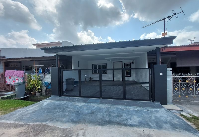 Freehold Newly Renovated 1 Sty Terrace House Bukit Serindit Bukit Piatu