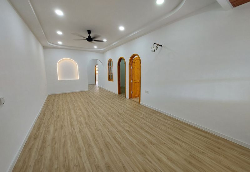 Grand Renovated 1 Sty Terrace Malim Jaya Bachang Batu Berendam