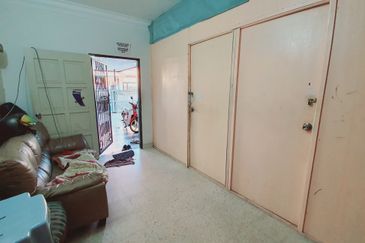 Good Investment 9 Room High Rental Income Perkota Bukit Baru Infineon