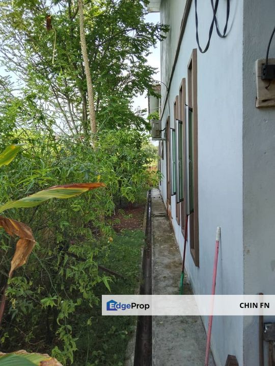 Big Land 4700 sq.ft Good Price 1 Sty Bungalow Aulong Lama Taiping Perak, Perak, Taiping