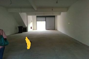 Big 1800 sq.ft 1st Floor Office Ayer Keroh Height Bukit Beruang MMU