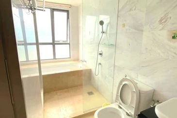 Silverscape Luxury Residences