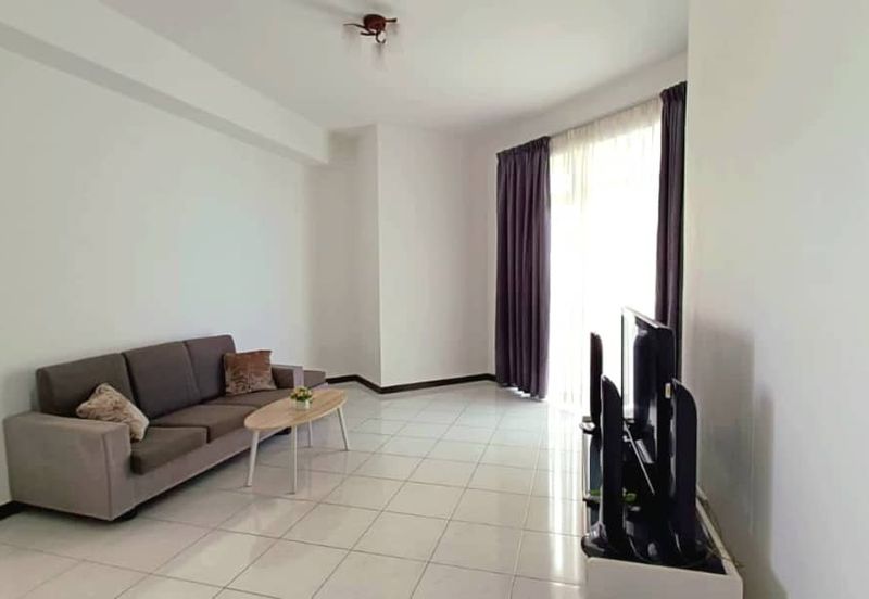 CONDOMINIUM OCEAN PALMS(PERMATA IDAMAN)