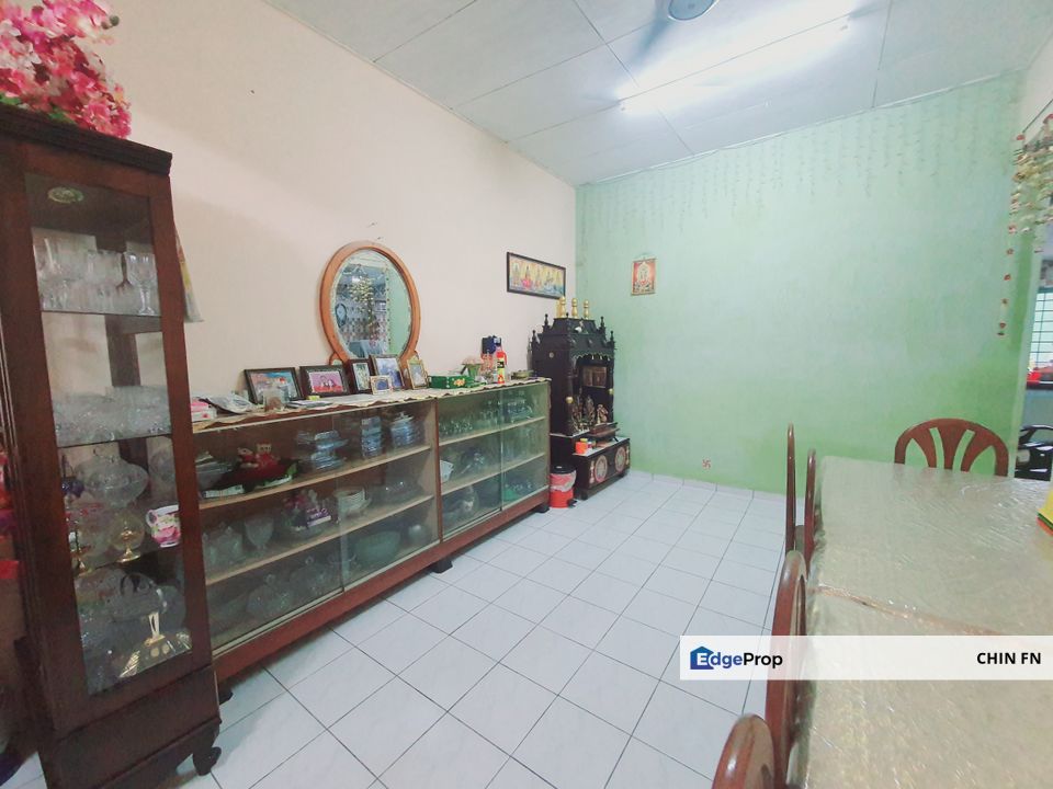 Below Value 20% Cash Back RM70K Renovated Teres Merdeka Batu Berendam, Melaka, Durian Tunggal