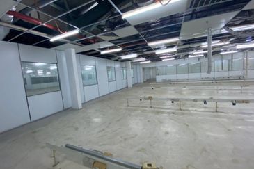 Very Big 150K sq.ft Factory Batu Berendam Industrial FTZ Melaka