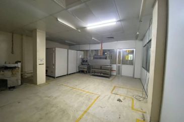 Very Big 150K sq.ft Factory Batu Berendam Industrial FTZ Melaka