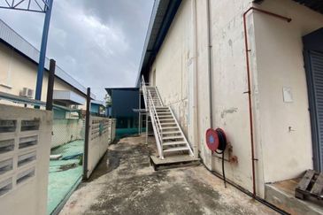 Very Big 150K sq.ft Factory Batu Berendam Industrial FTZ Melaka