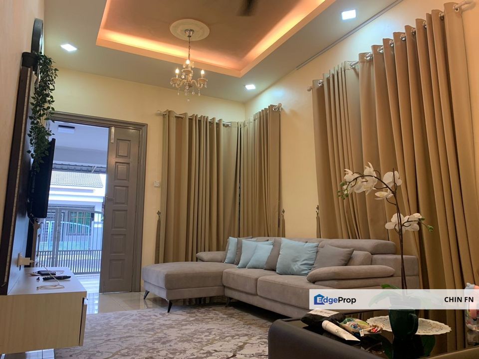 Fully Renovated 2400 sqft End Lot 1 Sty Teres Tanjong Minyak Perdana Melaka, Melaka, Bukit Rambai