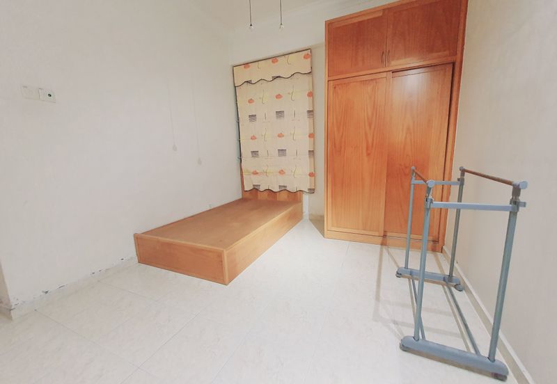 CHENG HEIGHTS CONDOMINIUM