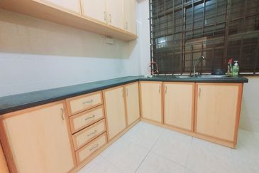 CHENG HEIGHTS CONDOMINIUM