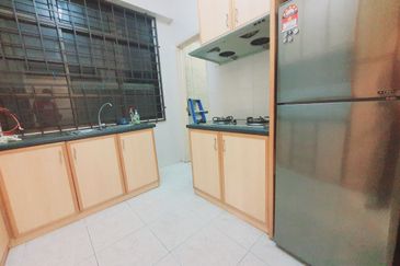 CHENG HEIGHTS CONDOMINIUM