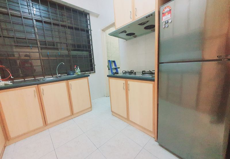 CHENG HEIGHTS CONDOMINIUM