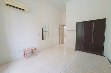 PANGSAPURI UNIVERSITY GREEN