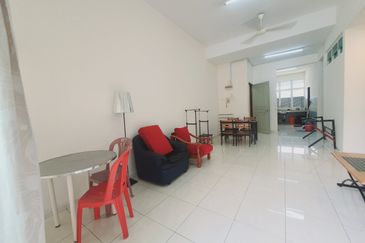 PANGSAPURI UNIVERSITY GREEN