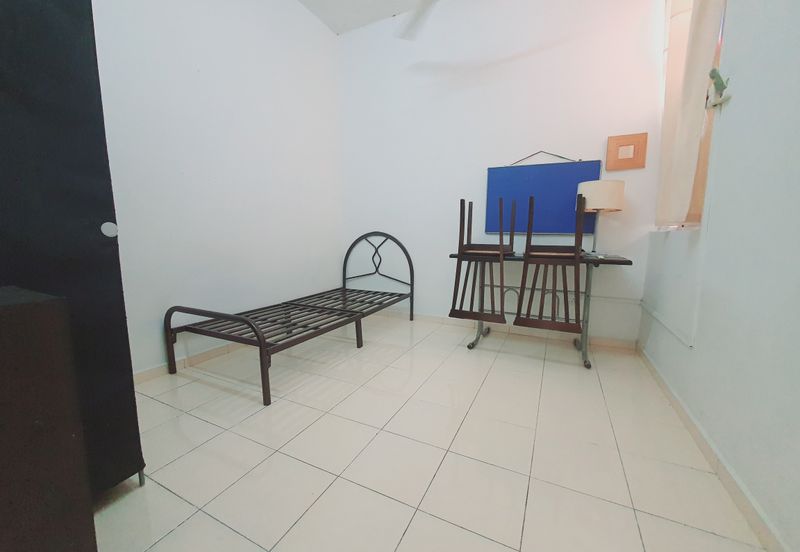 PANGSAPURI UNIVERSITY GREEN