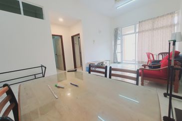 PANGSAPURI UNIVERSITY GREEN