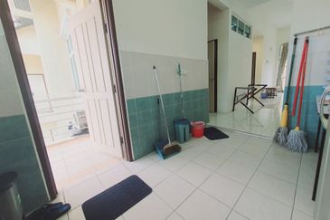 PANGSAPURI UNIVERSITY GREEN