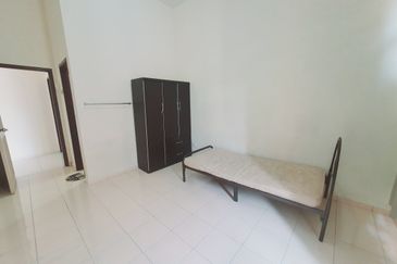 PANGSAPURI UNIVERSITY GREEN