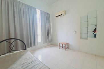 PANGSAPURI UNIVERSITY GREEN